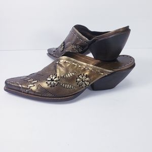 BCBGIRLS CLOGS WESTER BRONZE SZ 8.5B